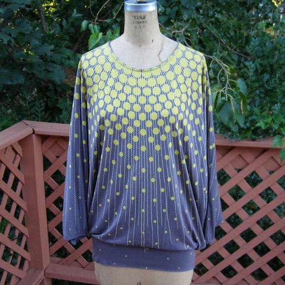 NEW size L 10-12 French Connection gray/yellow Butterfly top Open back - Picture 3 of 15
